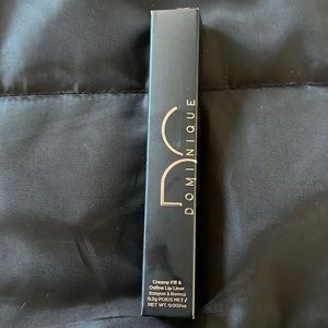Dominique creamy Fill and Define Lip Liner on Crush